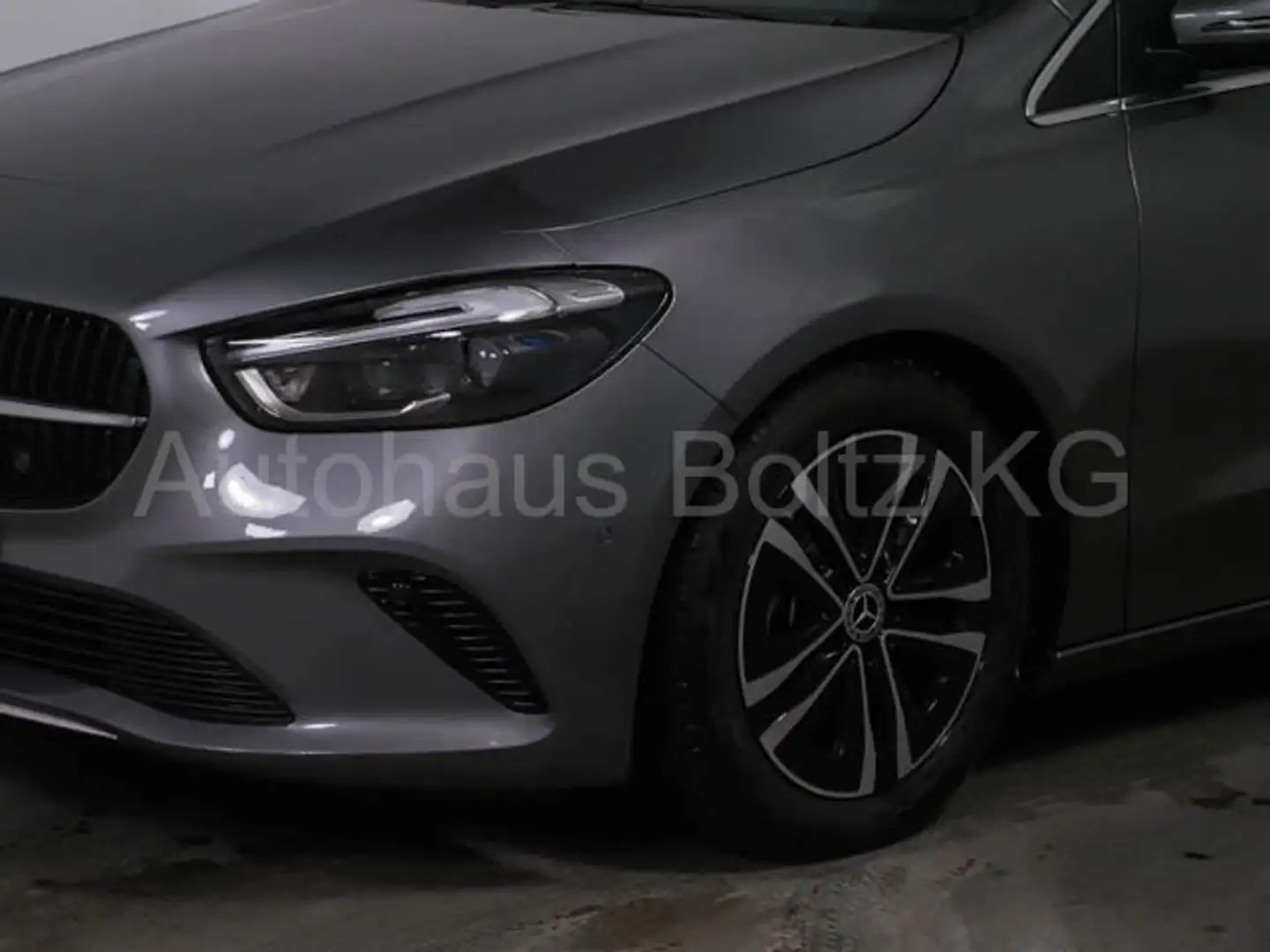 Mercedes-Benz B 200 ENp 52000 Progressive Pano Distr AHK SHZ Grau - 2