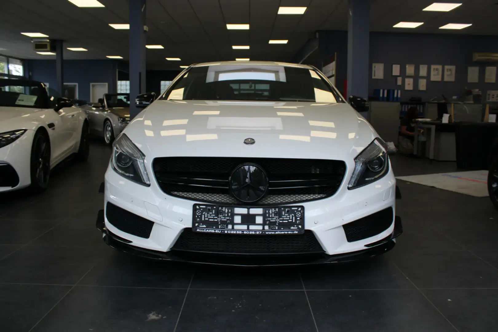 Mercedes-Benz A 220 CDI 4Matic 7G-DCT AMG Line Weiß - 2