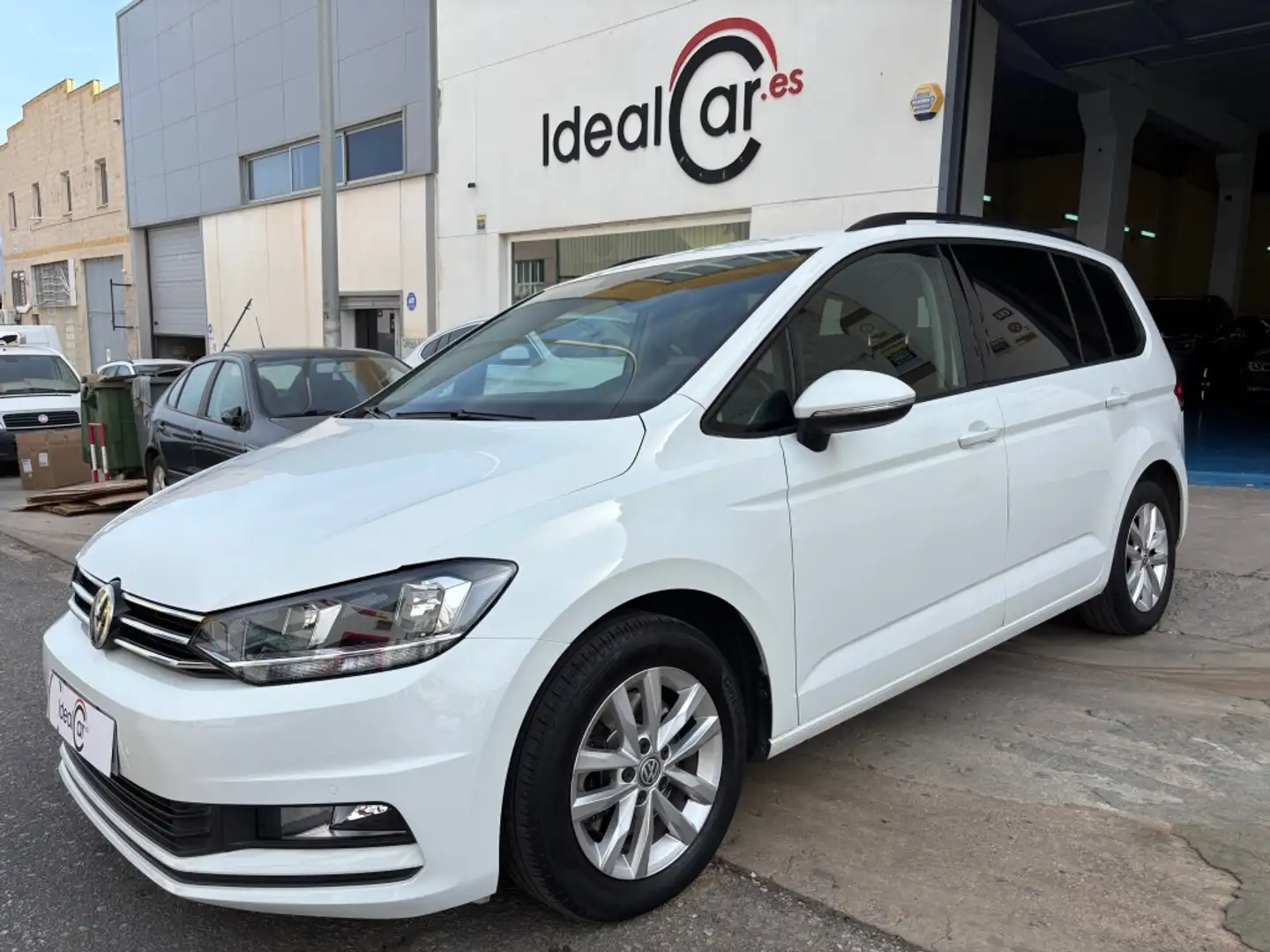 Volkswagen Touran 1.6TDI CR BMT Advance 85kW Bianco - 1