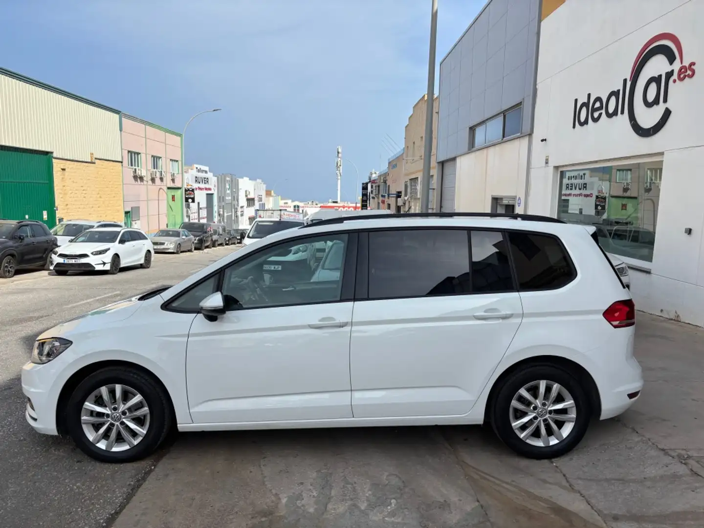 Volkswagen Touran 1.6TDI CR BMT Advance 85kW Bianco - 2