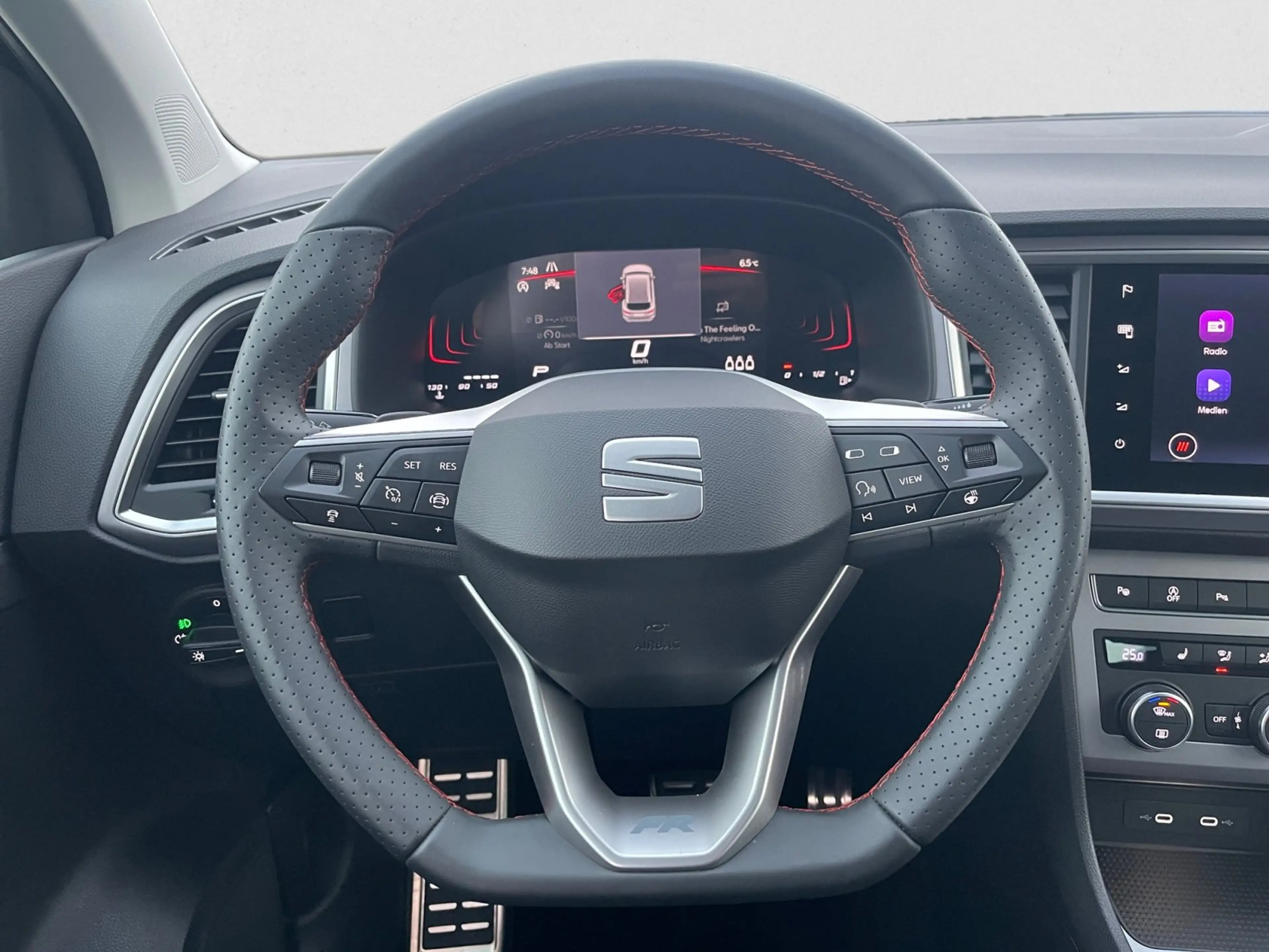 SEAT Ateca FR TSI DSG|AHK|NAVI|eHECKKLAPPE|KEYLESS| — photo 14
