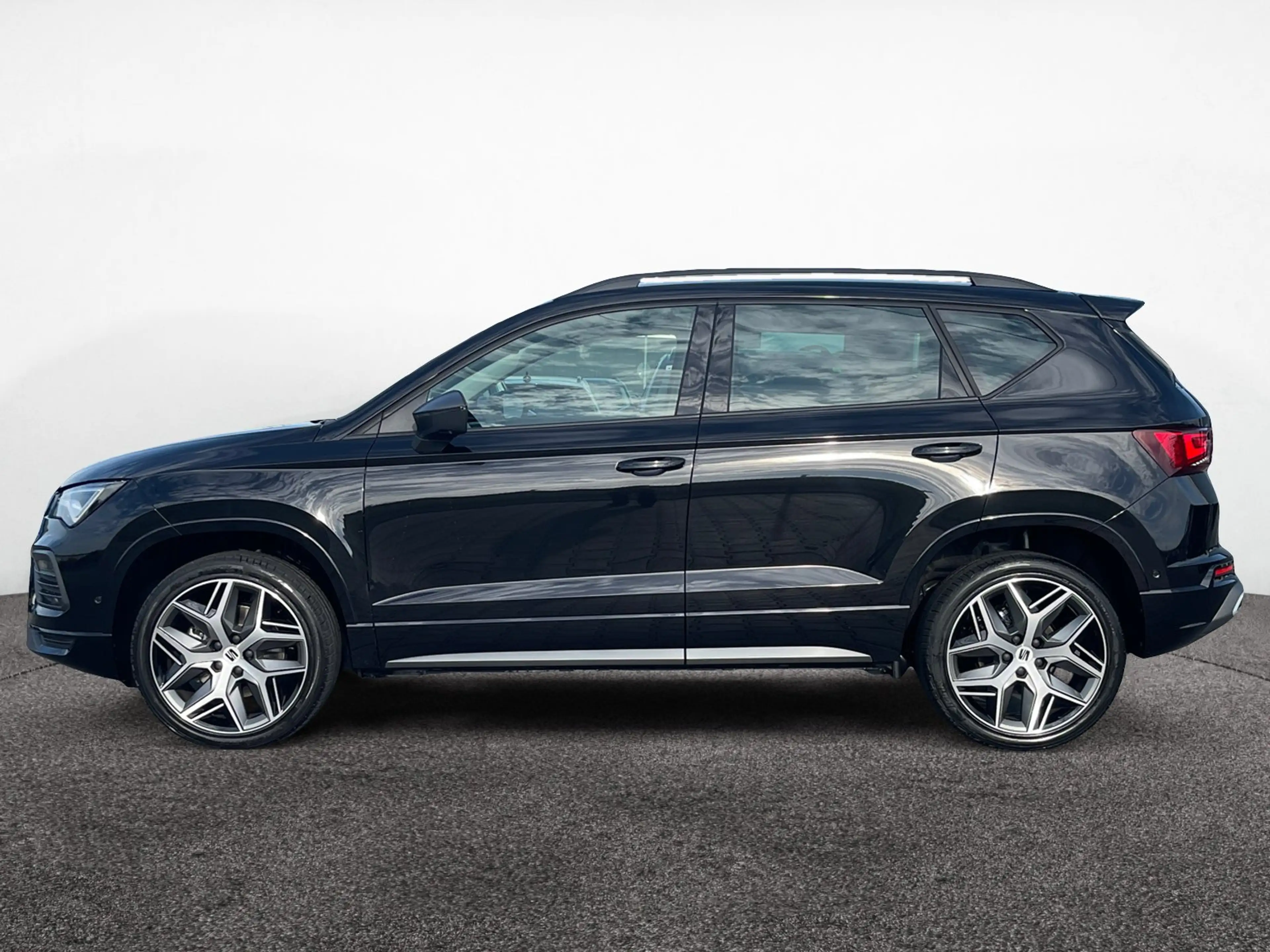 SEAT Ateca FR TSI DSG|AHK|NAVI|eHECKKLAPPE|KEYLESS| — photo 4