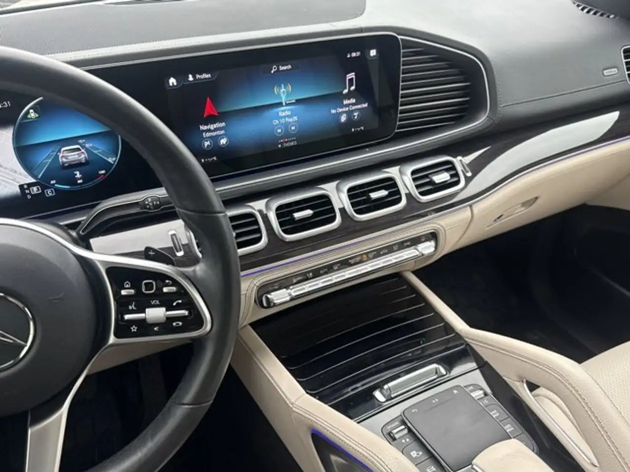 Mercedes-Benz GLE снимка Mercedes-Benz GLE