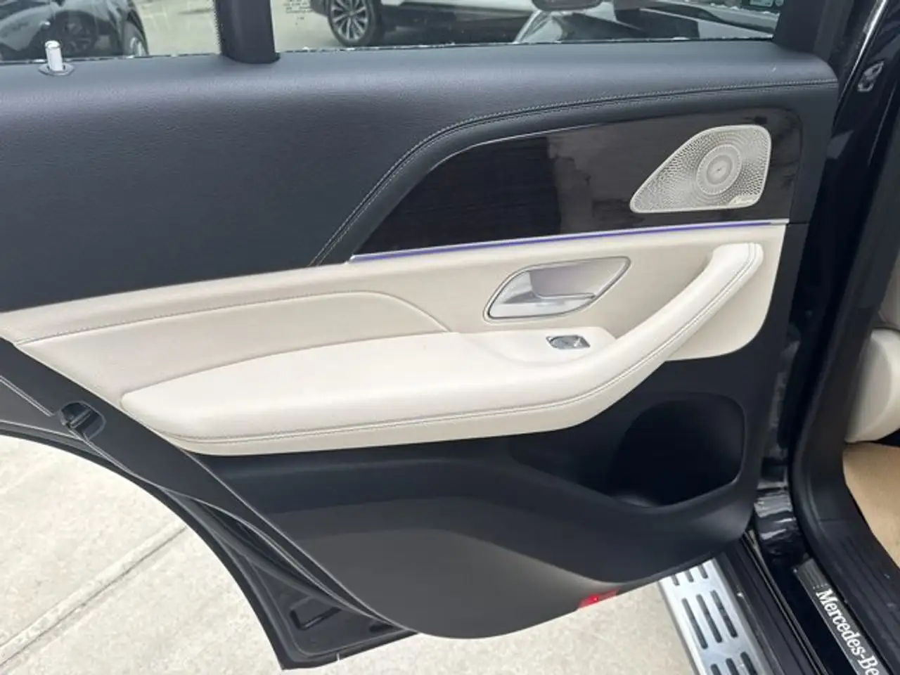 Mercedes-Benz GLE снимка Mercedes-Benz GLE