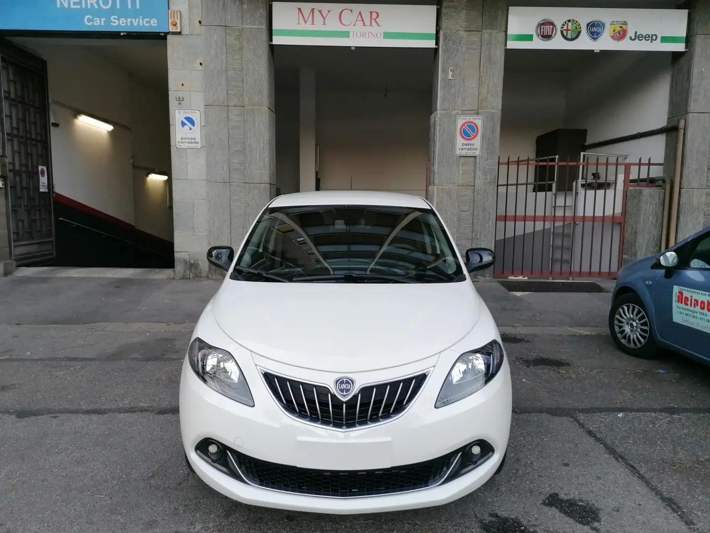 Lancia Ypsilon 1.0 firefly hybrid - VARI COLORI DISPONIBILI - Weiß - 2