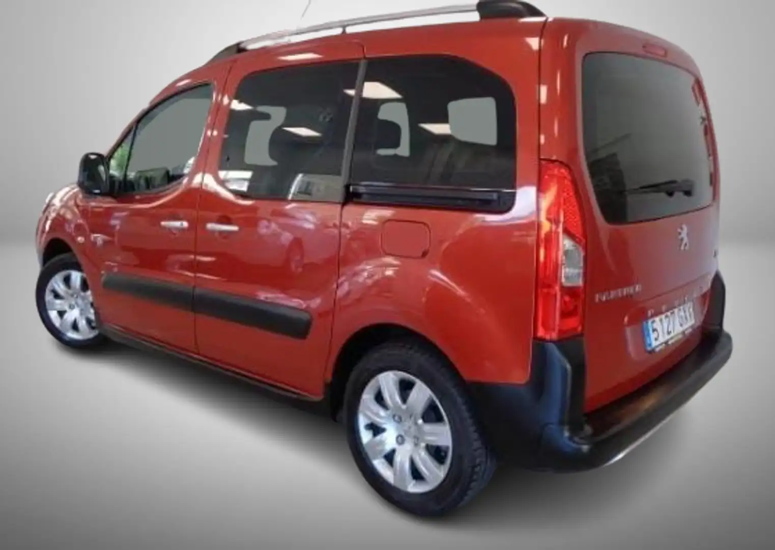 Peugeot Partner 1.6HDI 75 Combi Plus Naranja - 2
