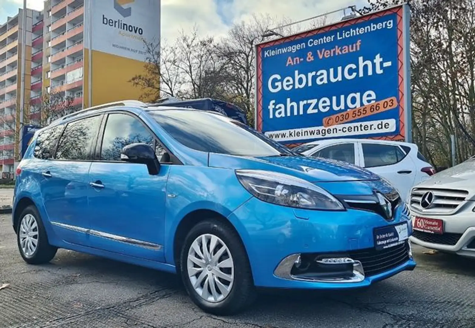 Renault Scenic III Grand BOSE Edition Autom/Panor/Xenon Blau - 2