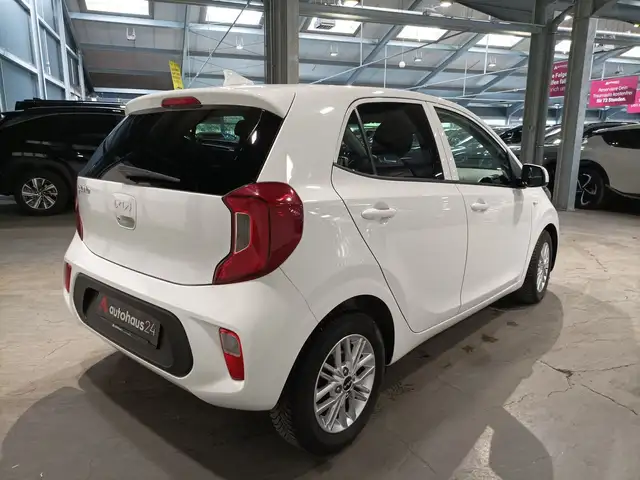 Kia Picanto view 5