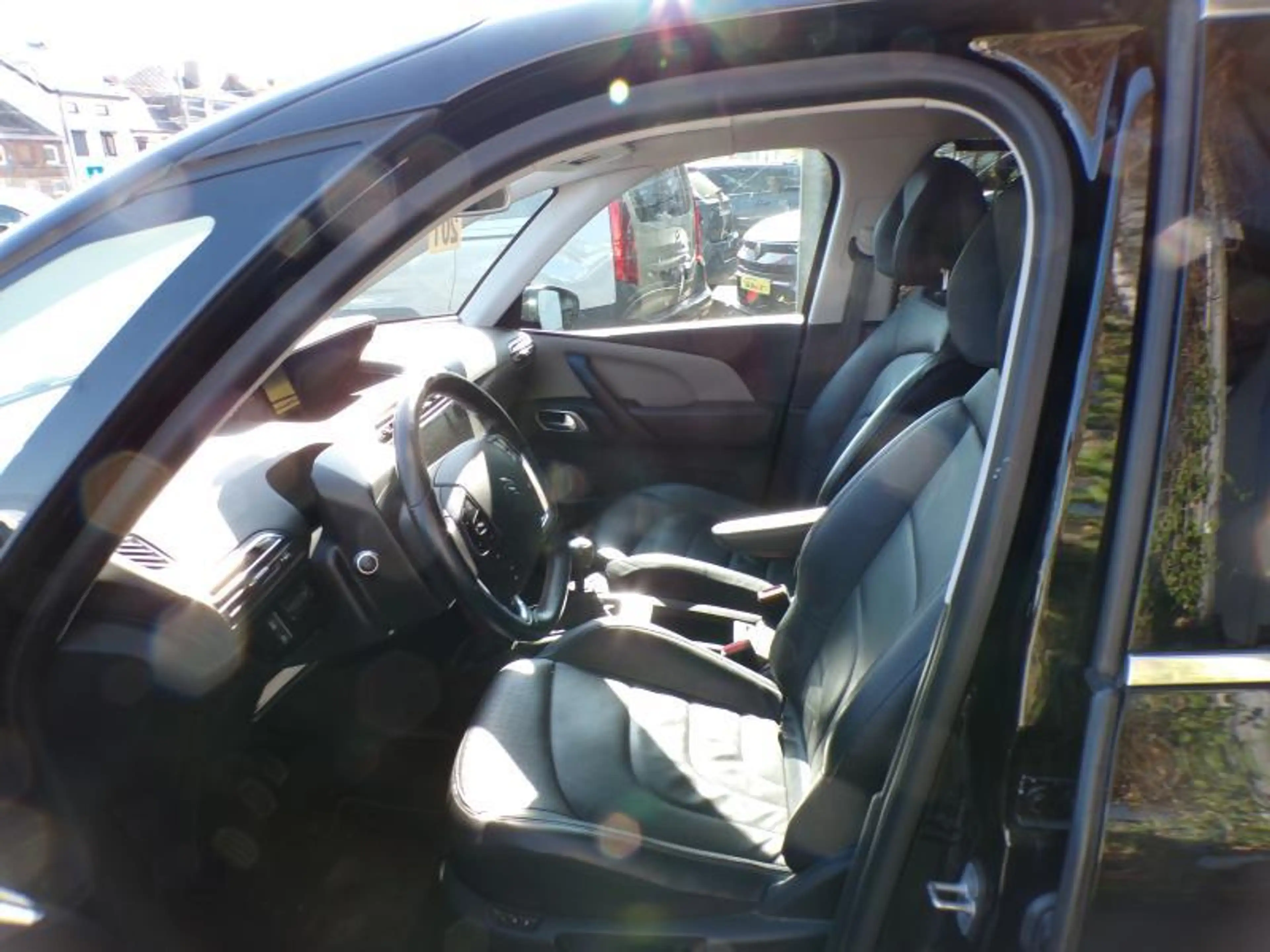 Citroen C4 Picasso 1.2 131cv Noir 03/17 Airco GPS Camera Cruise — photo 7