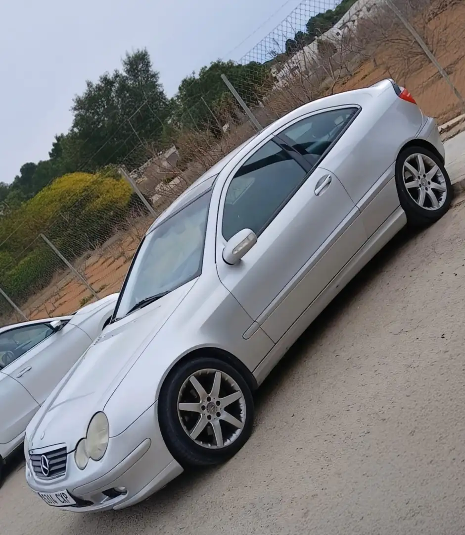 Mercedes-Benz C 230 Sport kompressor Plateado - 1