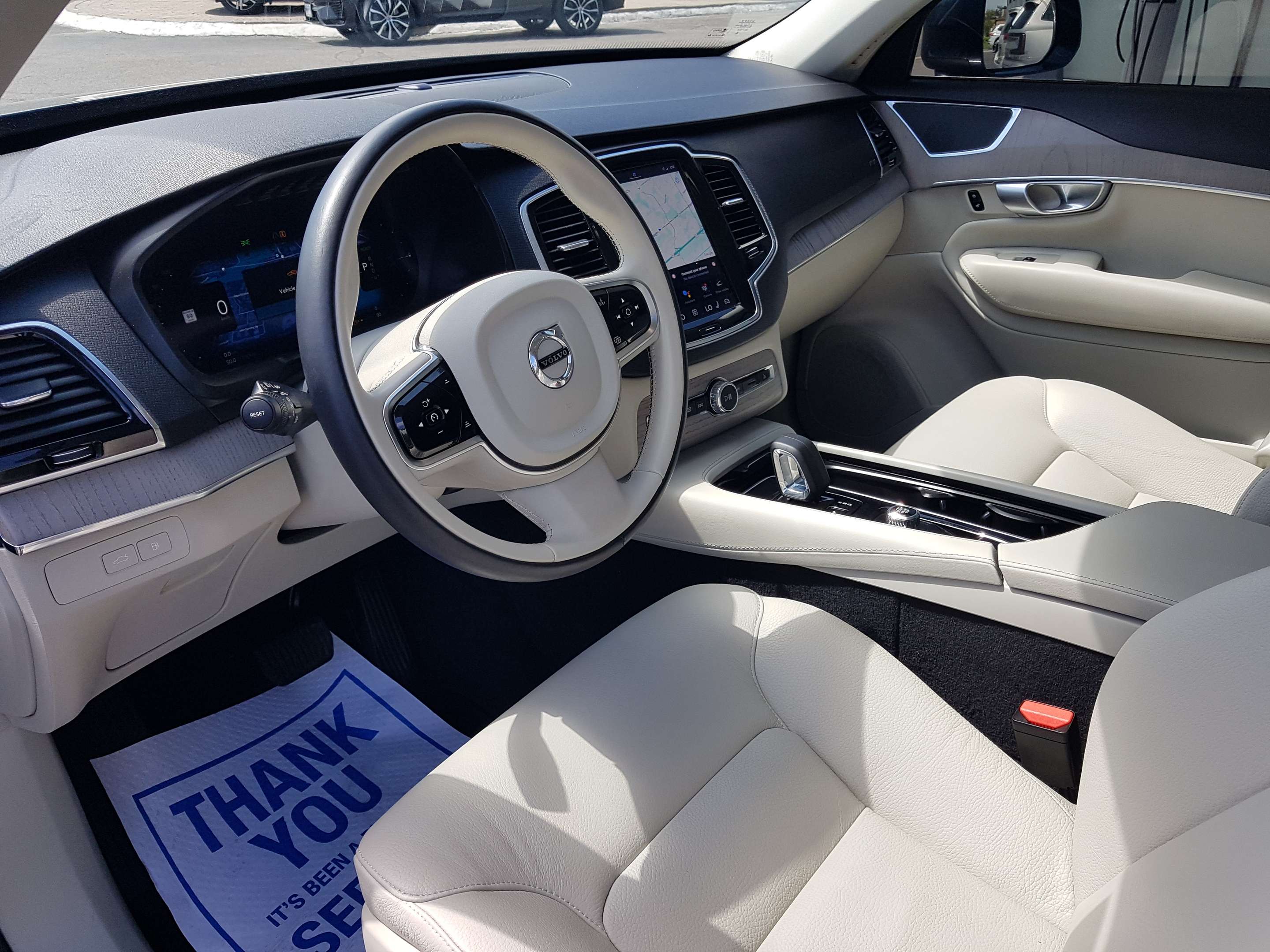 2024 Volvo XC90 T8 eAWD PHEV Plus Bright Theme 7-Seater thumb 43