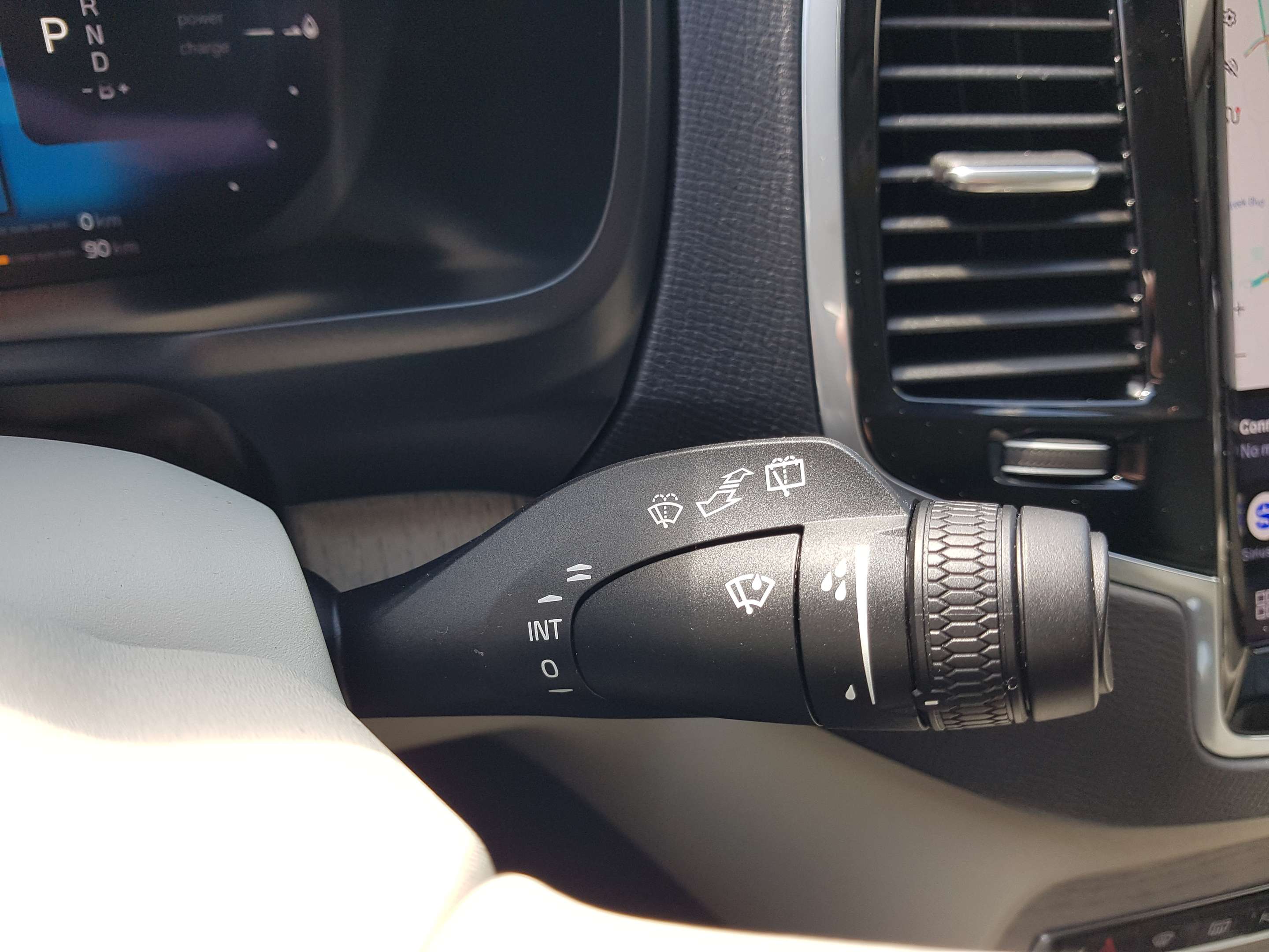 2024 Volvo XC90 T8 eAWD PHEV Plus Bright Theme 7-Seater thumb 48
