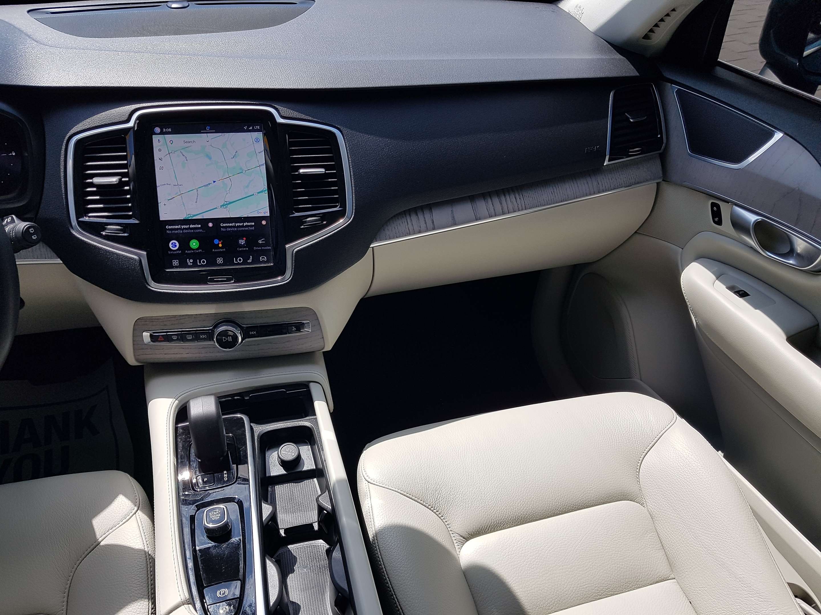 2024 Volvo XC90 T8 eAWD PHEV Plus Bright Theme 7-Seater thumb 27