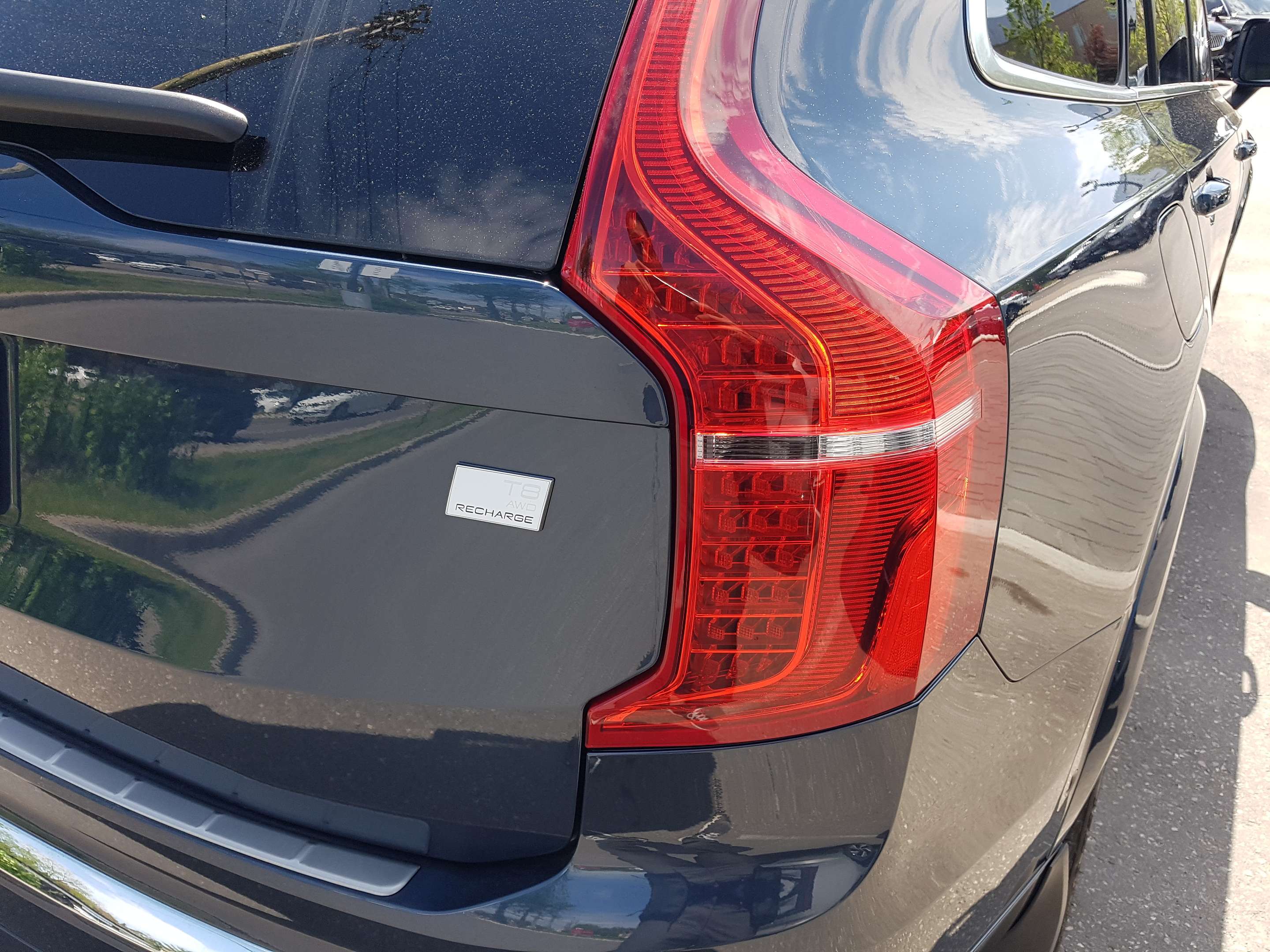 2024 Volvo XC90 T8 eAWD PHEV Plus Bright Theme 7-Seater thumb 10