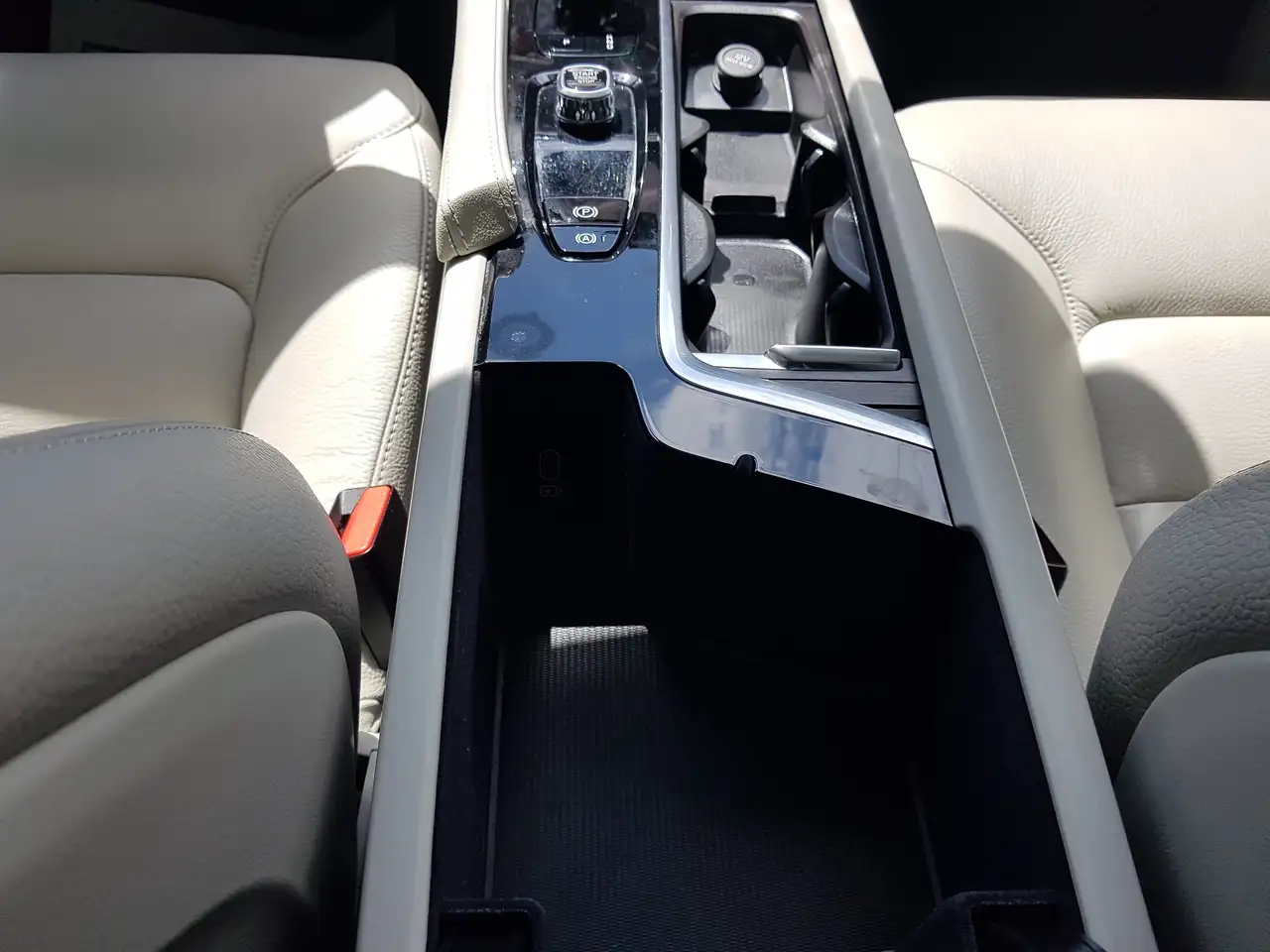 Volvo XC90 снимка Volvo XC90