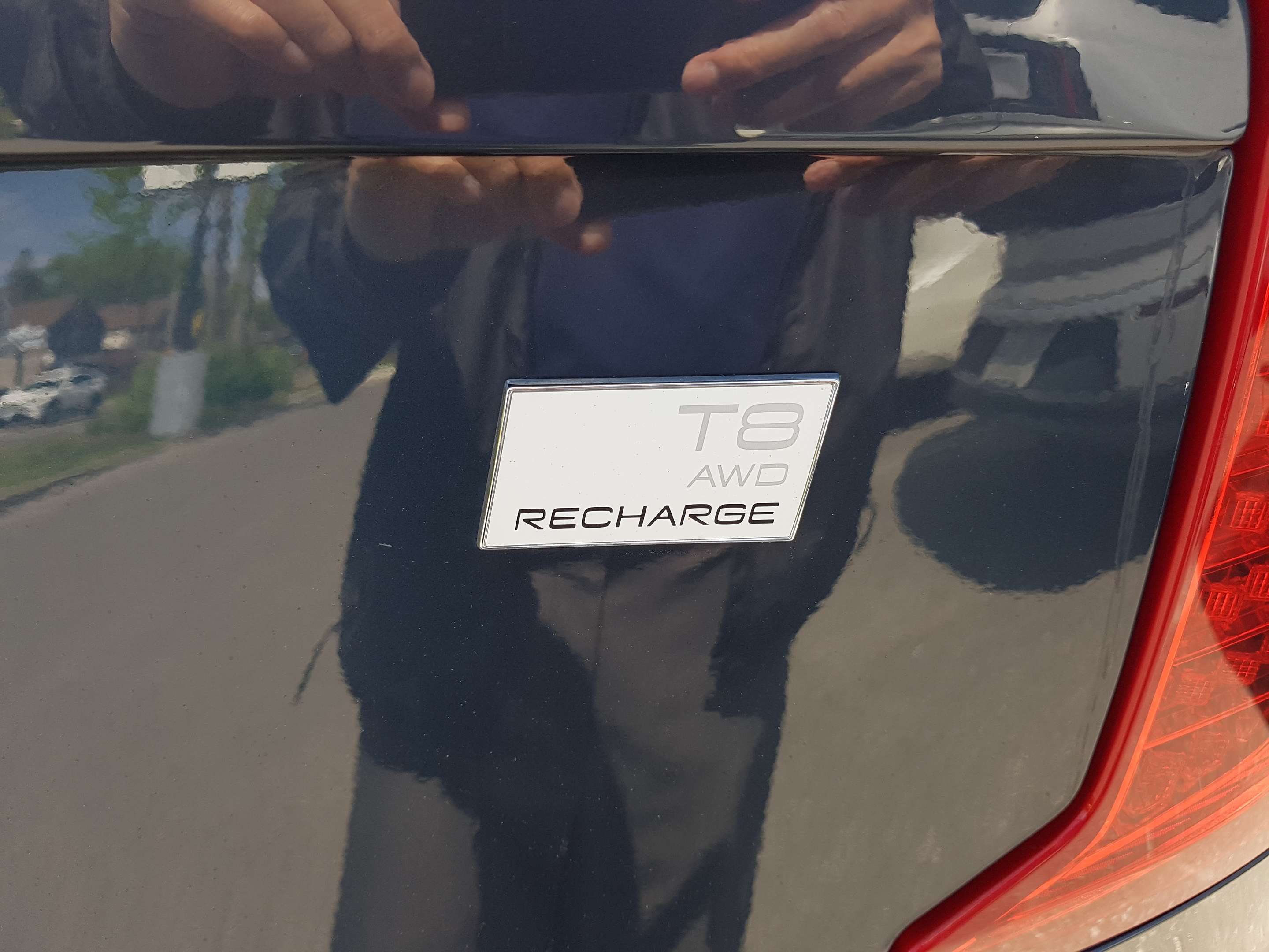 2024 Volvo XC90 T8 eAWD PHEV Plus Bright Theme 7-Seater thumb 11