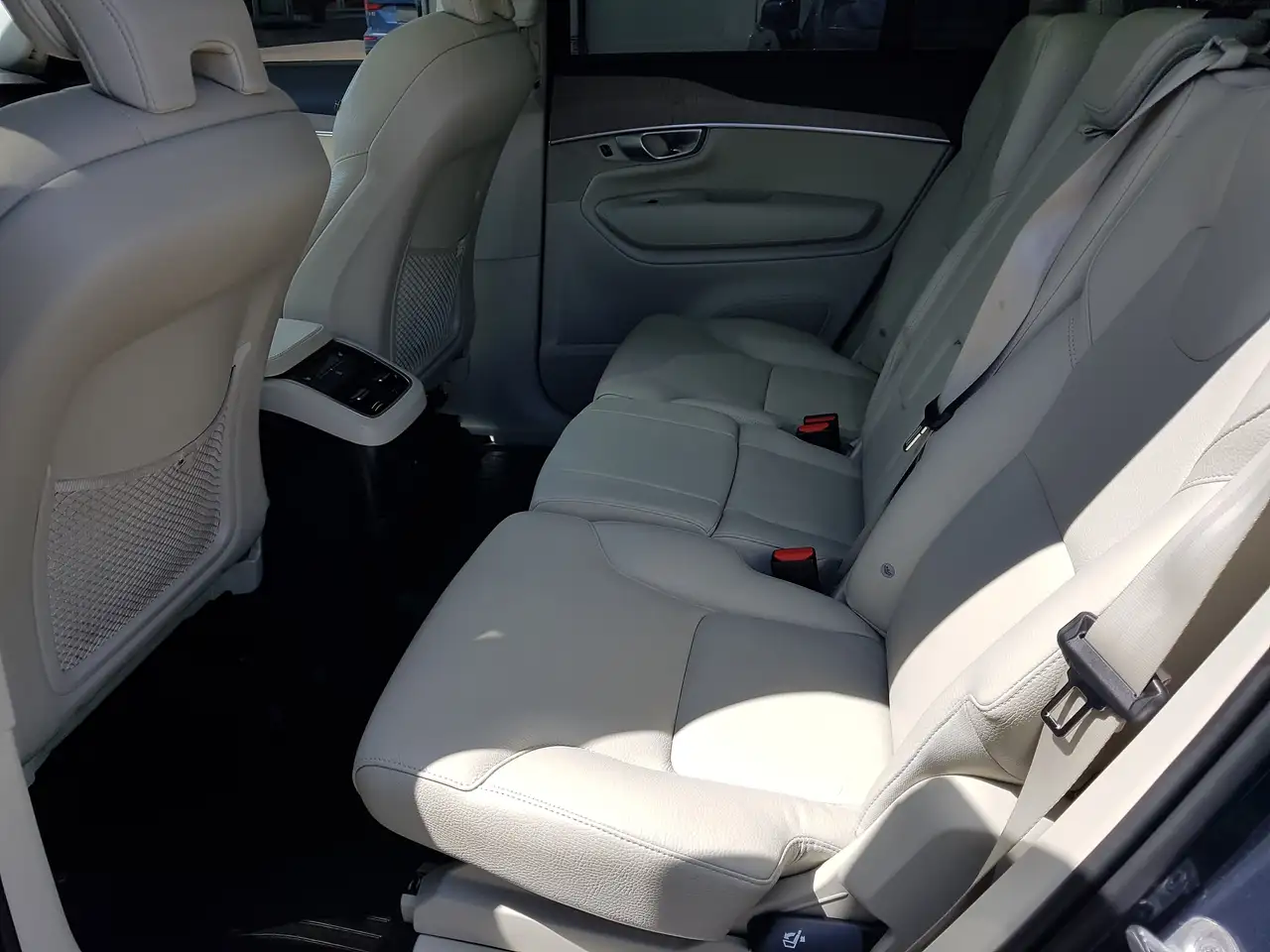 Volvo XC90 снимка Volvo XC90