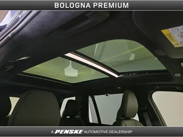 Volvo XC90 view 14