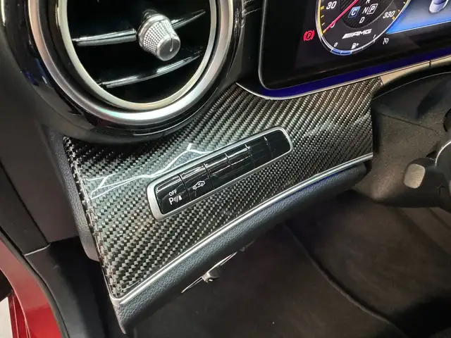 Mercedes-Benz E-Class view 19