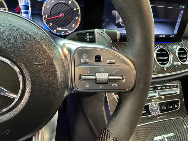Mercedes-Benz E-Class view 28