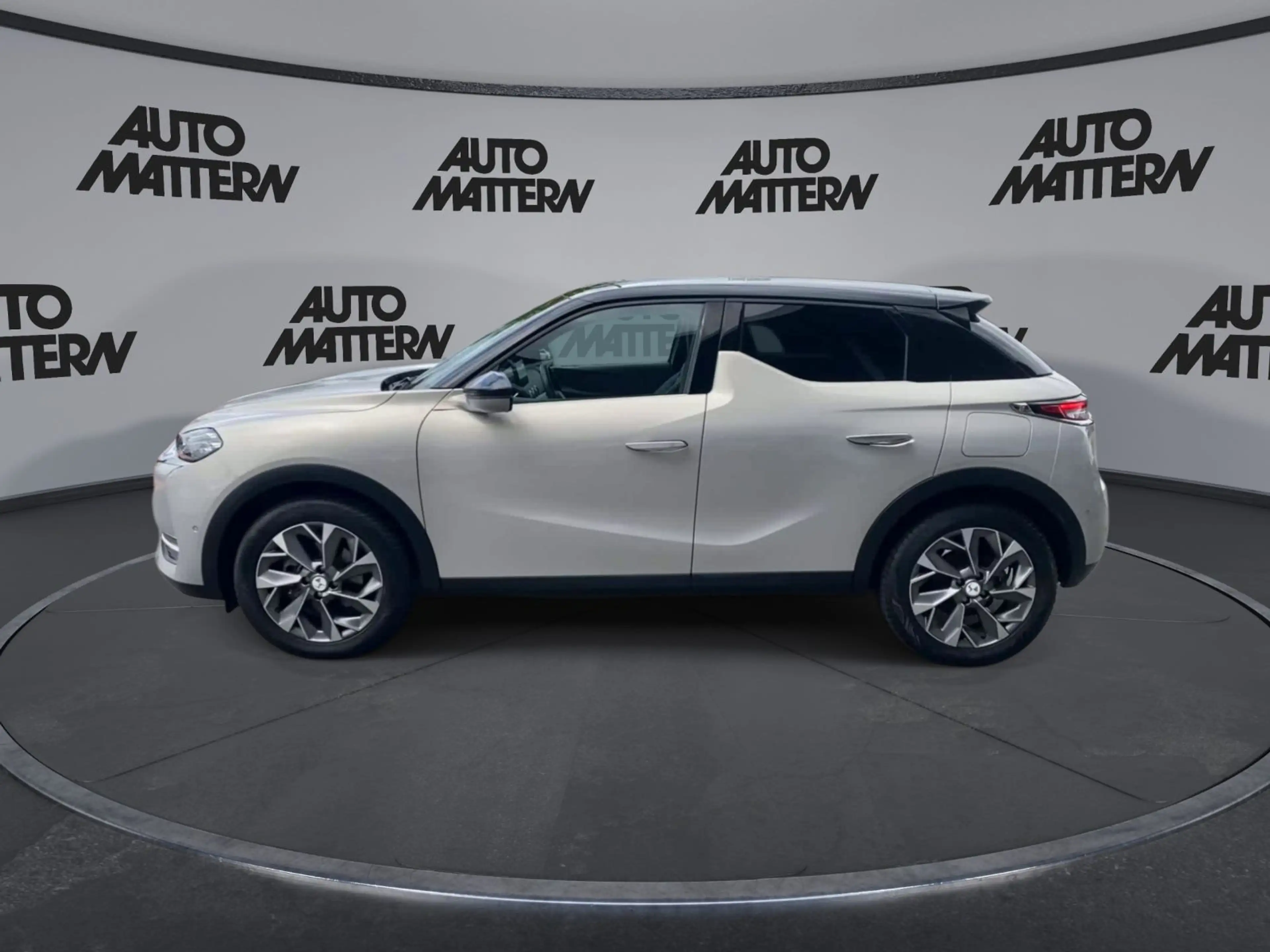 DS Automobiles DS 3 3 Crossback E-Tense Elektromotor E-Tense Riv — photo 5