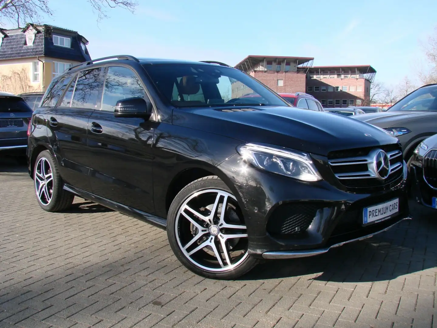 Mercedes-Benz GLE 350 AMG Night Airmatic 360° Distronic+ AHK Schwarz - 1