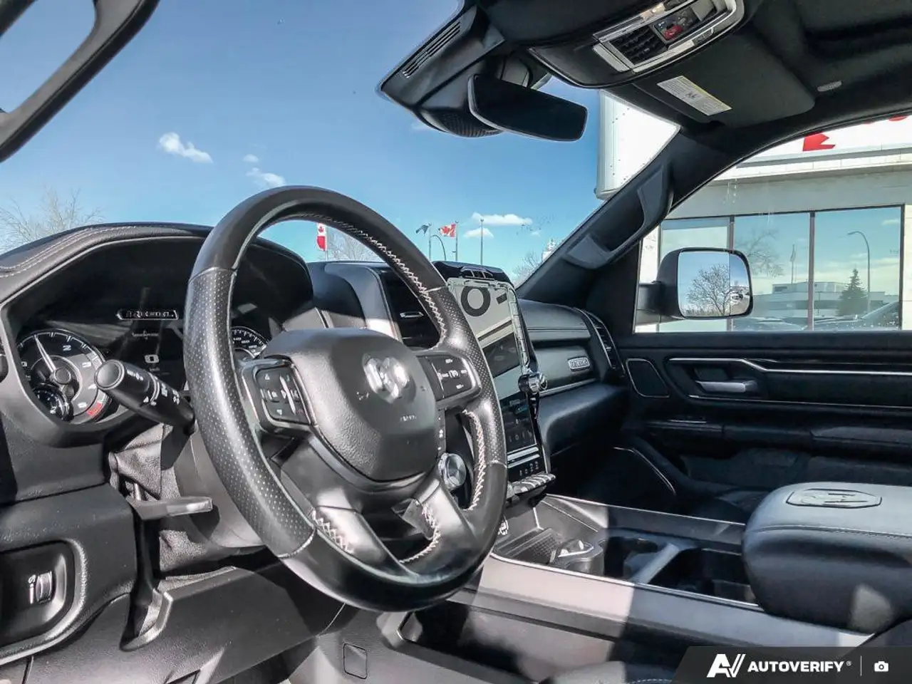 RAM 1500 снимка RAM 1500