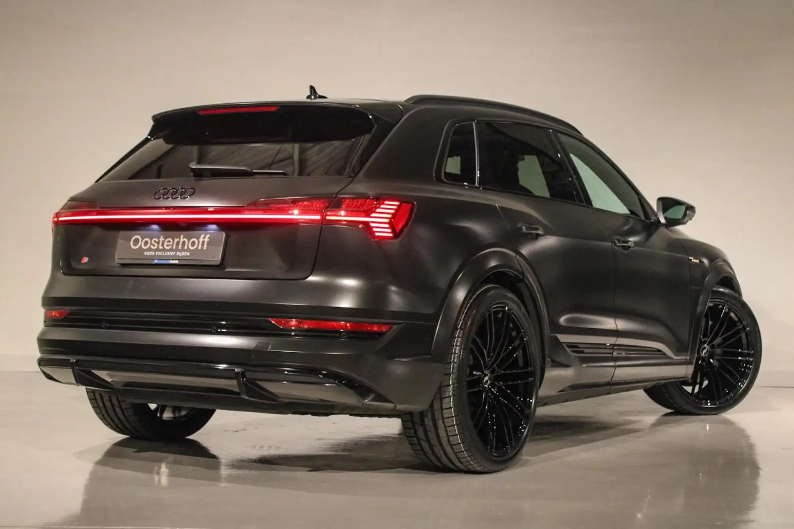 Audi e-tron S quattro 95 kWh B&O | LUCHTV | RS KUIPSTOEL Negro - 2