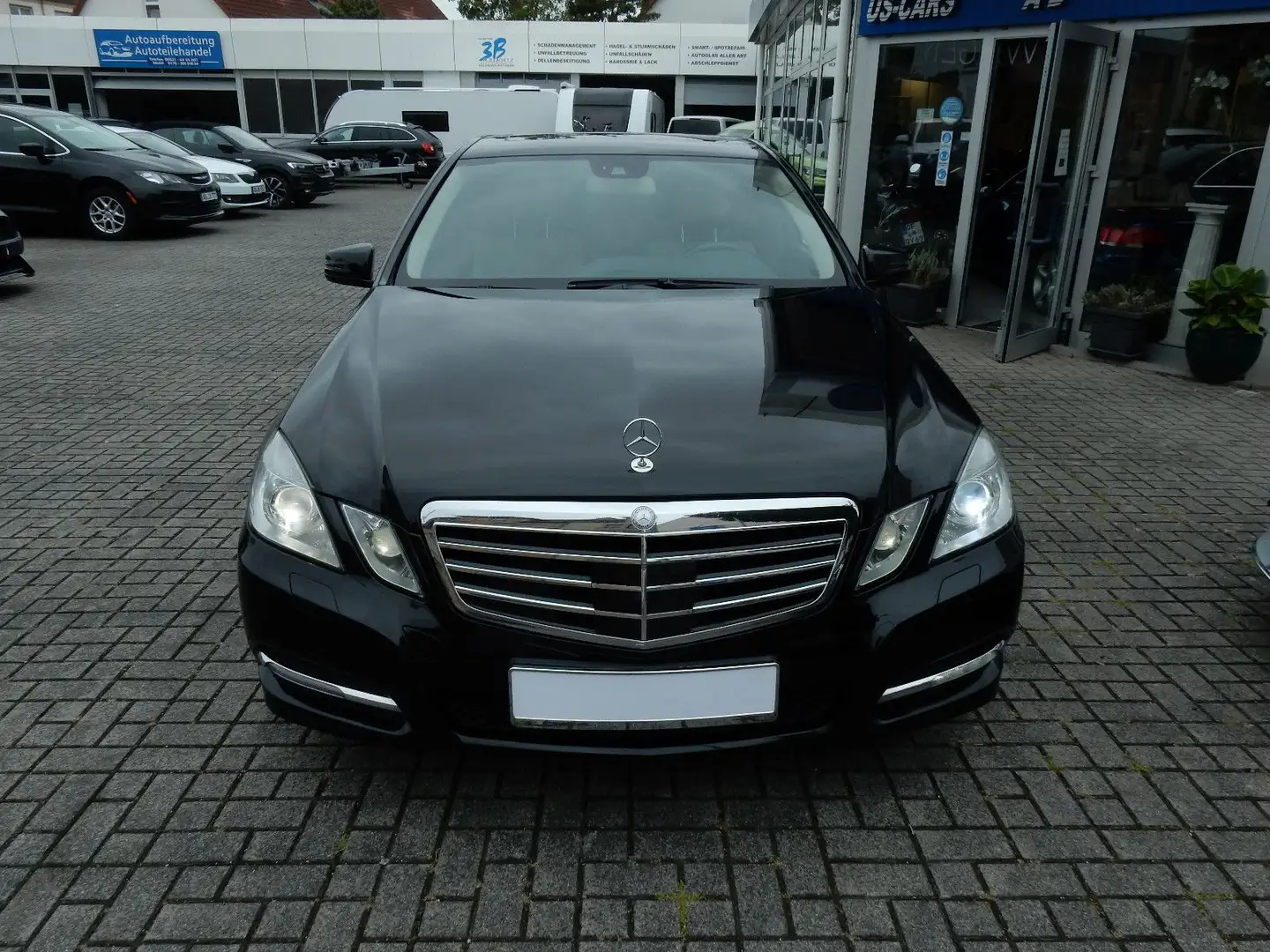 Mercedes-Benz E 350 E -Klasse Lim. E 350 CDI 4Matic VOLLAUSST. Nero - 1