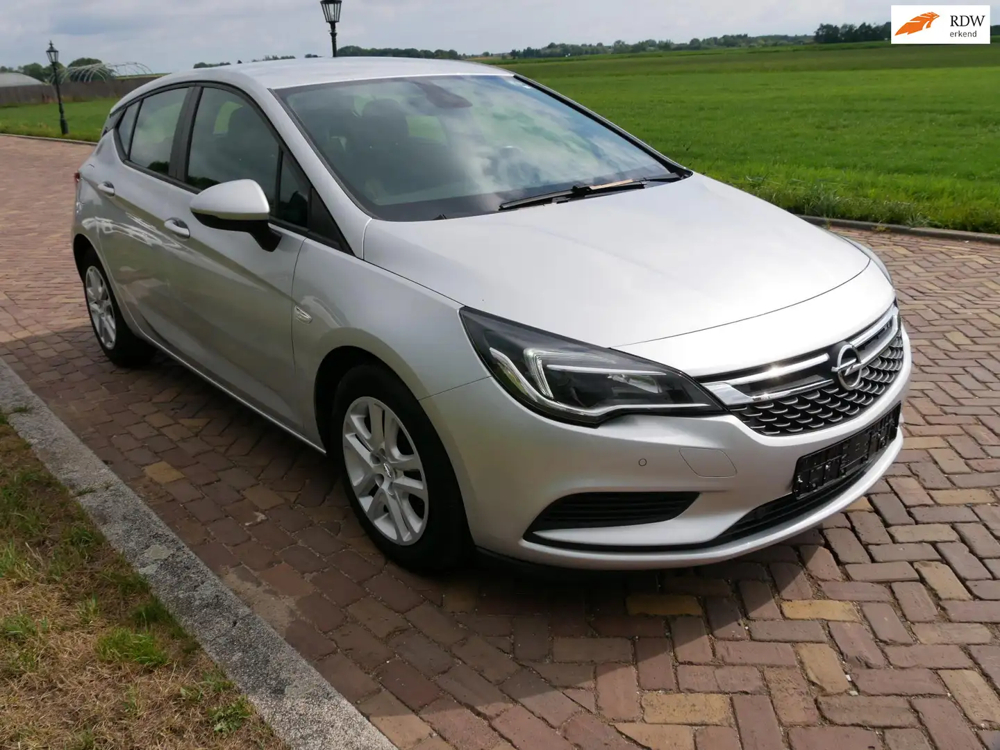 Opel Astra 1.6 CDTI Business+ AC NAVI ** MARGE CAR ** Grijs - 1