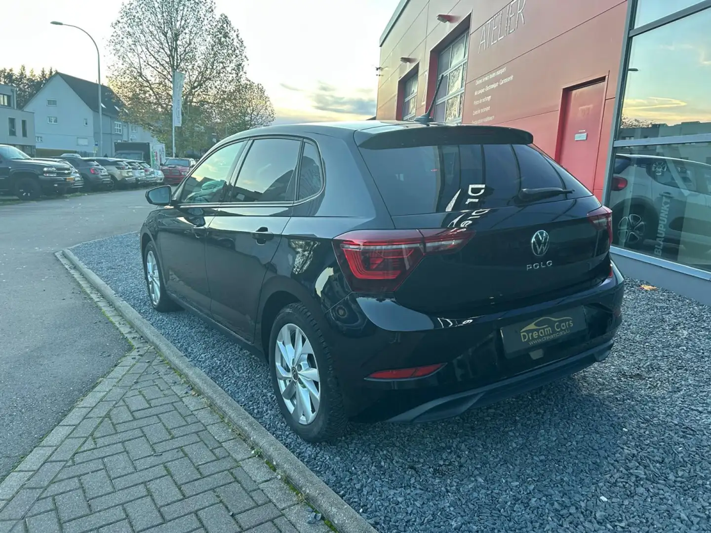 Volkswagen Polo AUTOMATIQUE Noir - 2