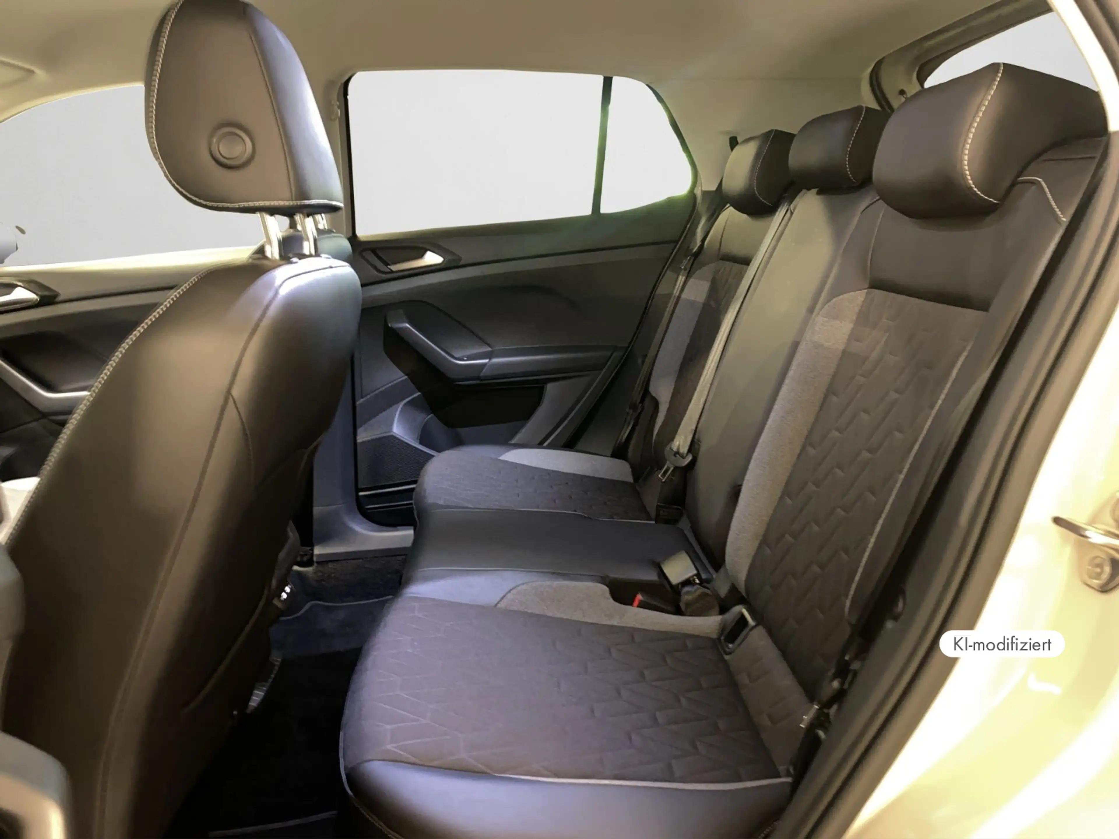 Volkswagen T-Cross 1.0 l TSI GOAL DSG,ACC,Kamera — photo 14