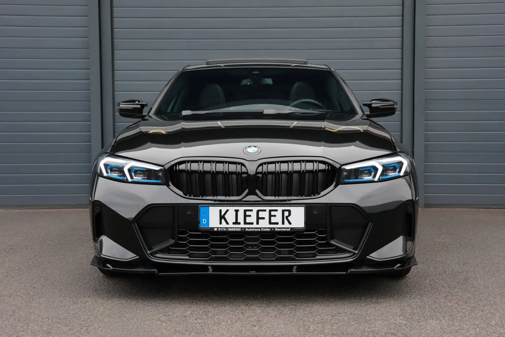 BMW 330 i M/CarPlay/SHZ/Widescreen/KAMERA/SPUR/R19 Noir - 2