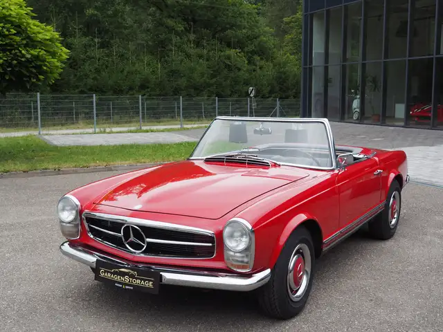 Mercedes-Benz SL 230 Pagode