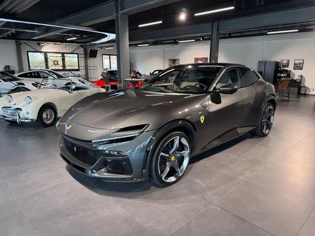 Ferrari Purosangue V12 DCT 4WD, Carbon