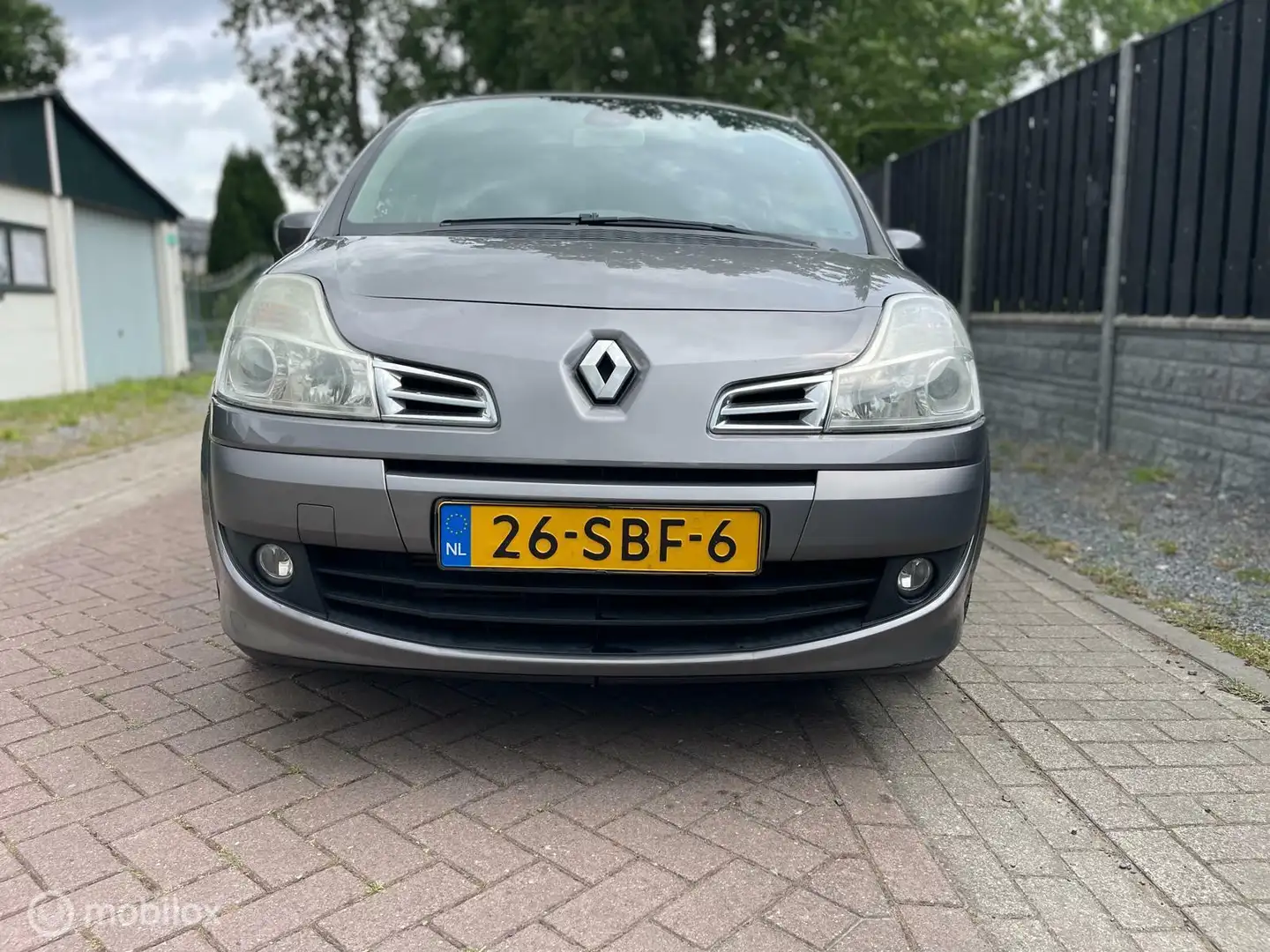 Renault Modus 1.2 TCE Dynamique in prijs verlaagd Grijs - 2