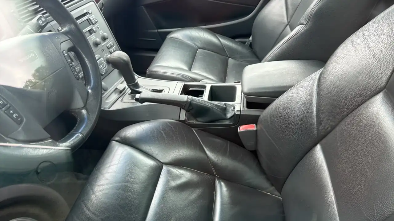Volvo V70 Autom., Leder, Klimaautom., Sitzheiz., GSHD, foto 2