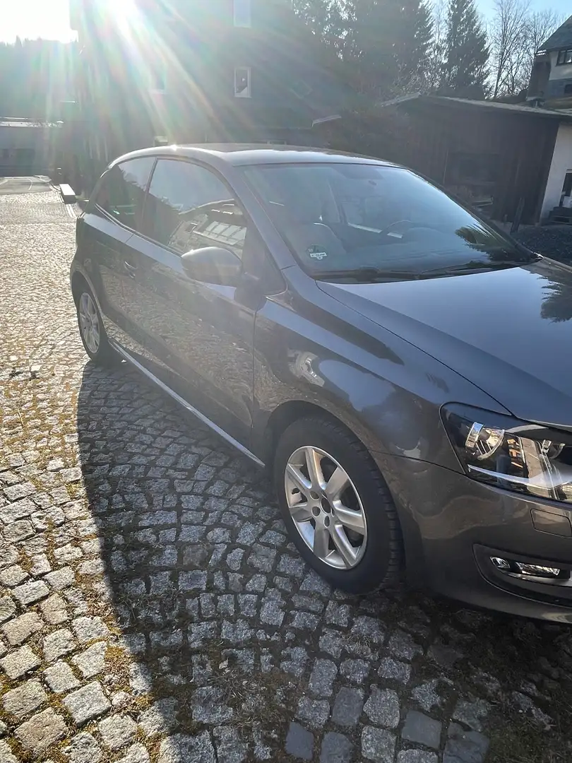 Volkswagen Polo Polo V  3-Türer 1.2 TSI Comfortline Grau - 2