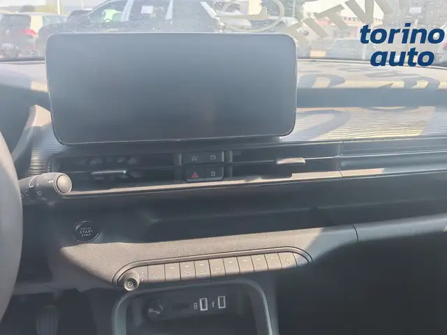 Jeep Avenger view 13