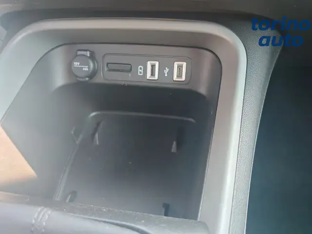 Jeep Avenger view 16