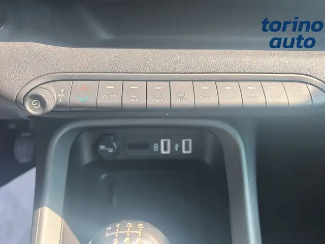 Jeep Avenger view 15