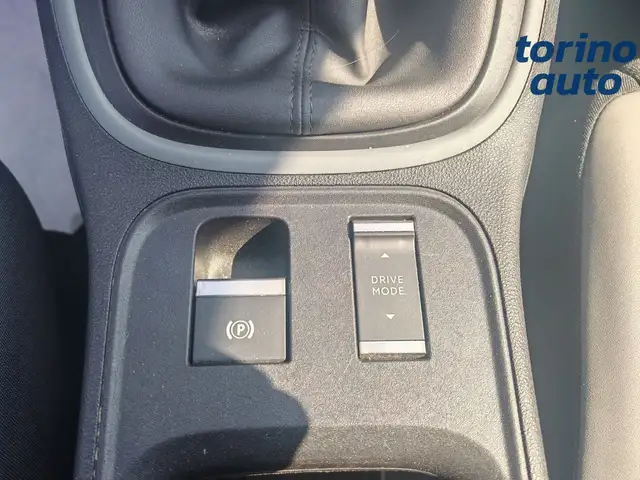 Jeep Avenger view 17