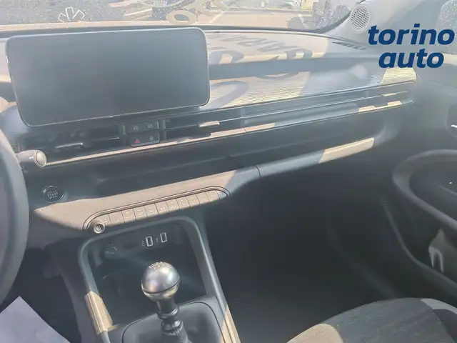Jeep Avenger view 9