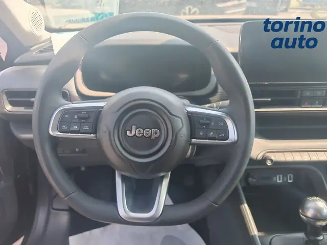 Jeep Avenger view 8