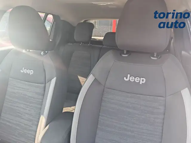 Jeep Avenger view 7