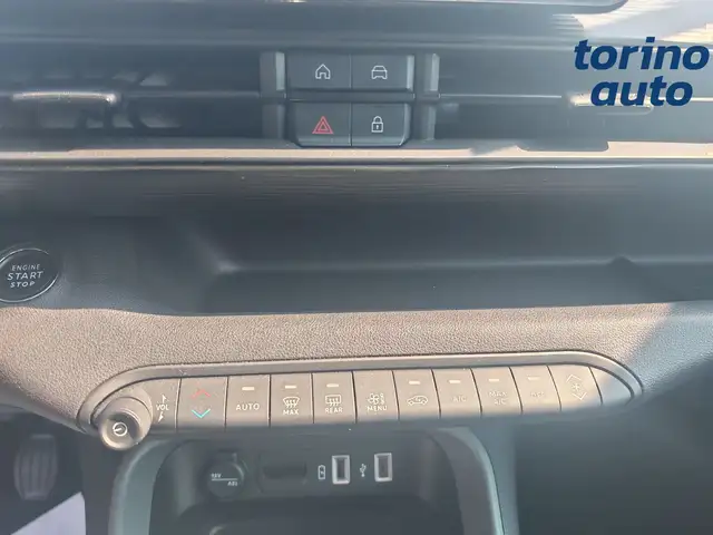Jeep Avenger view 14
