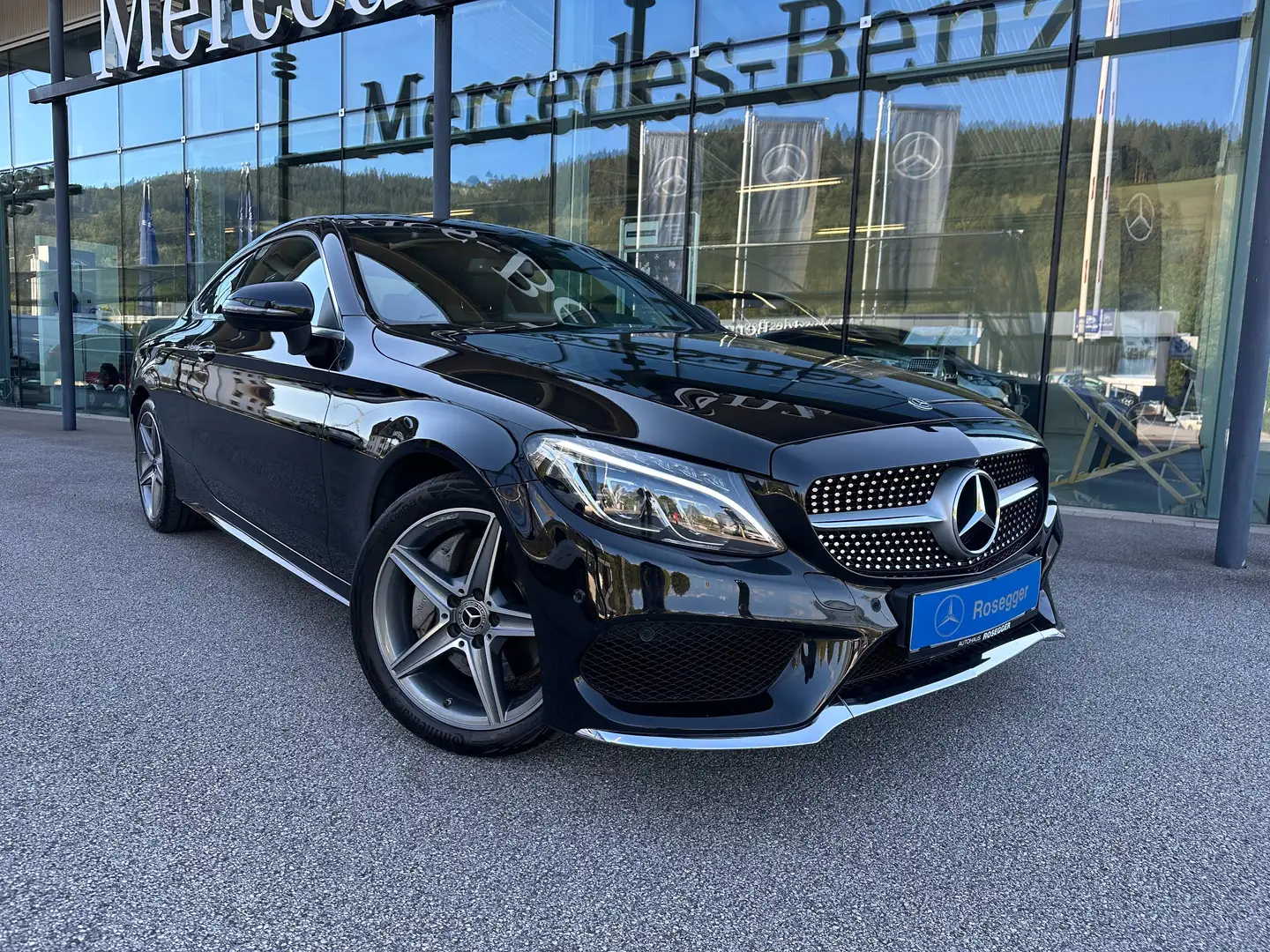Mercedes-Benz C 250 d Coupe Aut. *AMG-Line*Standheizung*Keyless*360° Schwarz - 2