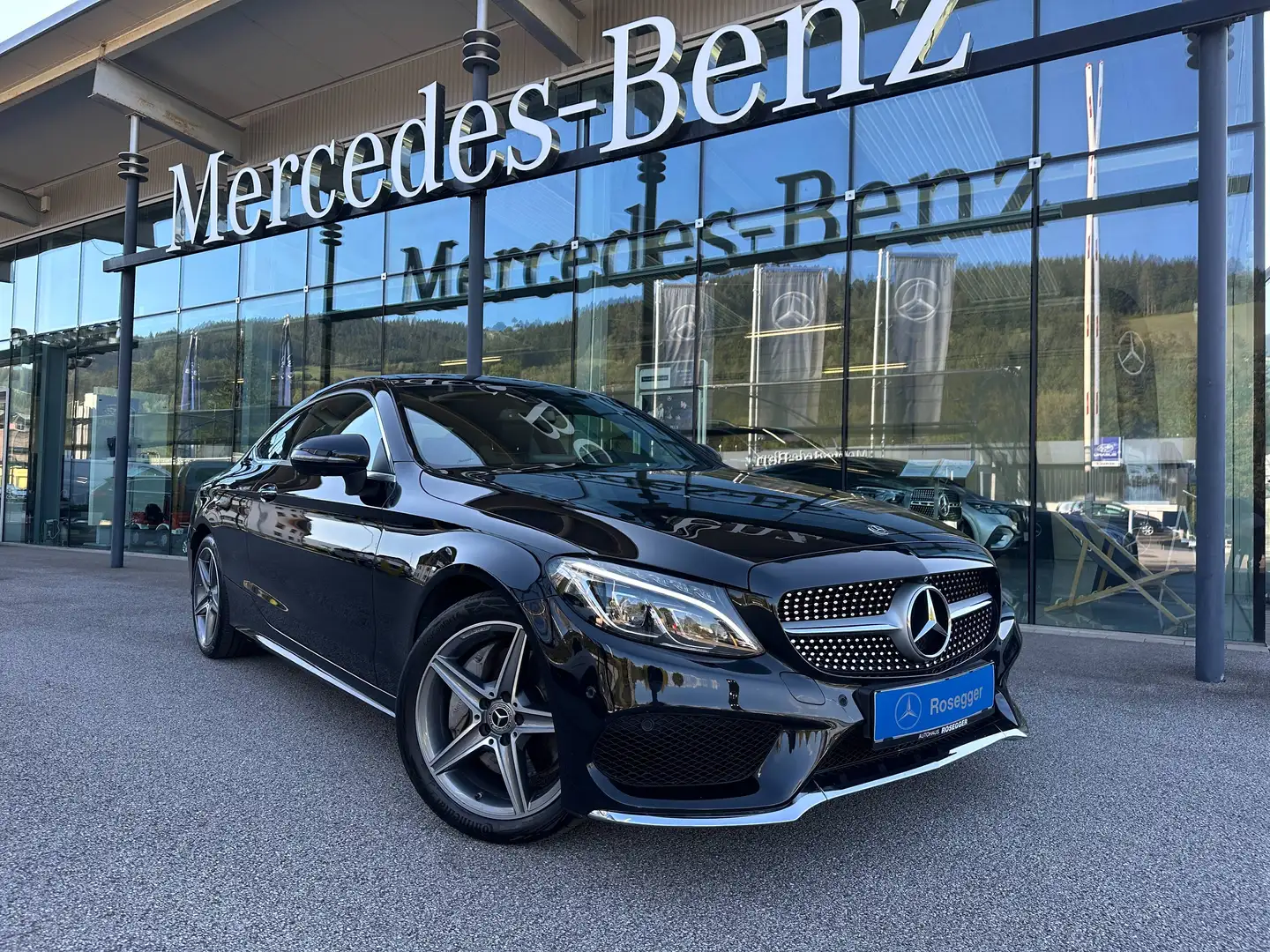 Mercedes-Benz C 250 d Coupe Aut. *AMG-Line*Standheizung*Keyless*360° Schwarz - 1