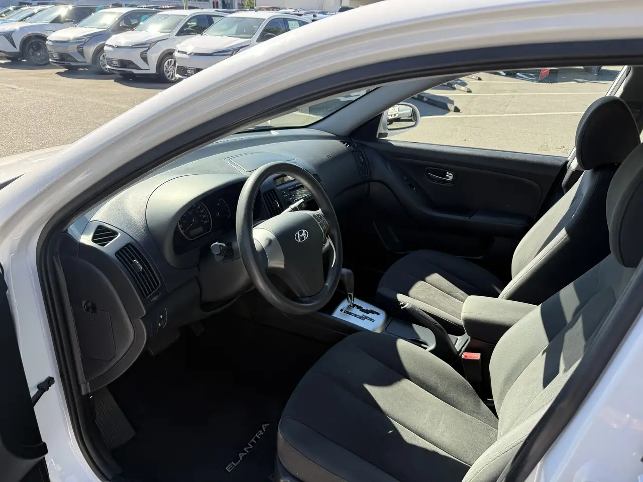 Hyundai ELANTRA fotografie Hyundai ELANTRA