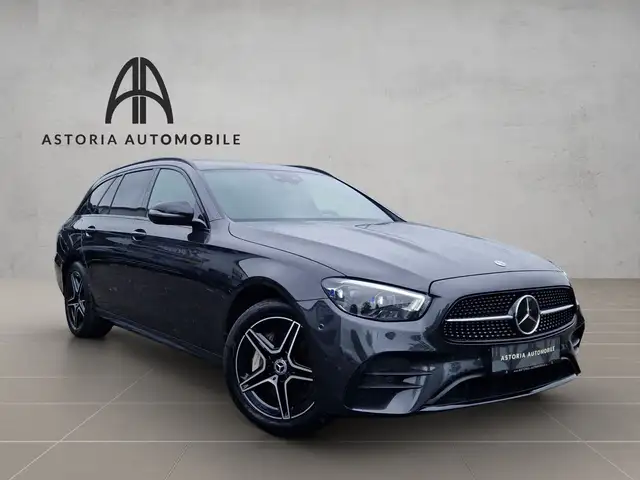 Mercedes-Benz Unknown Model view 3